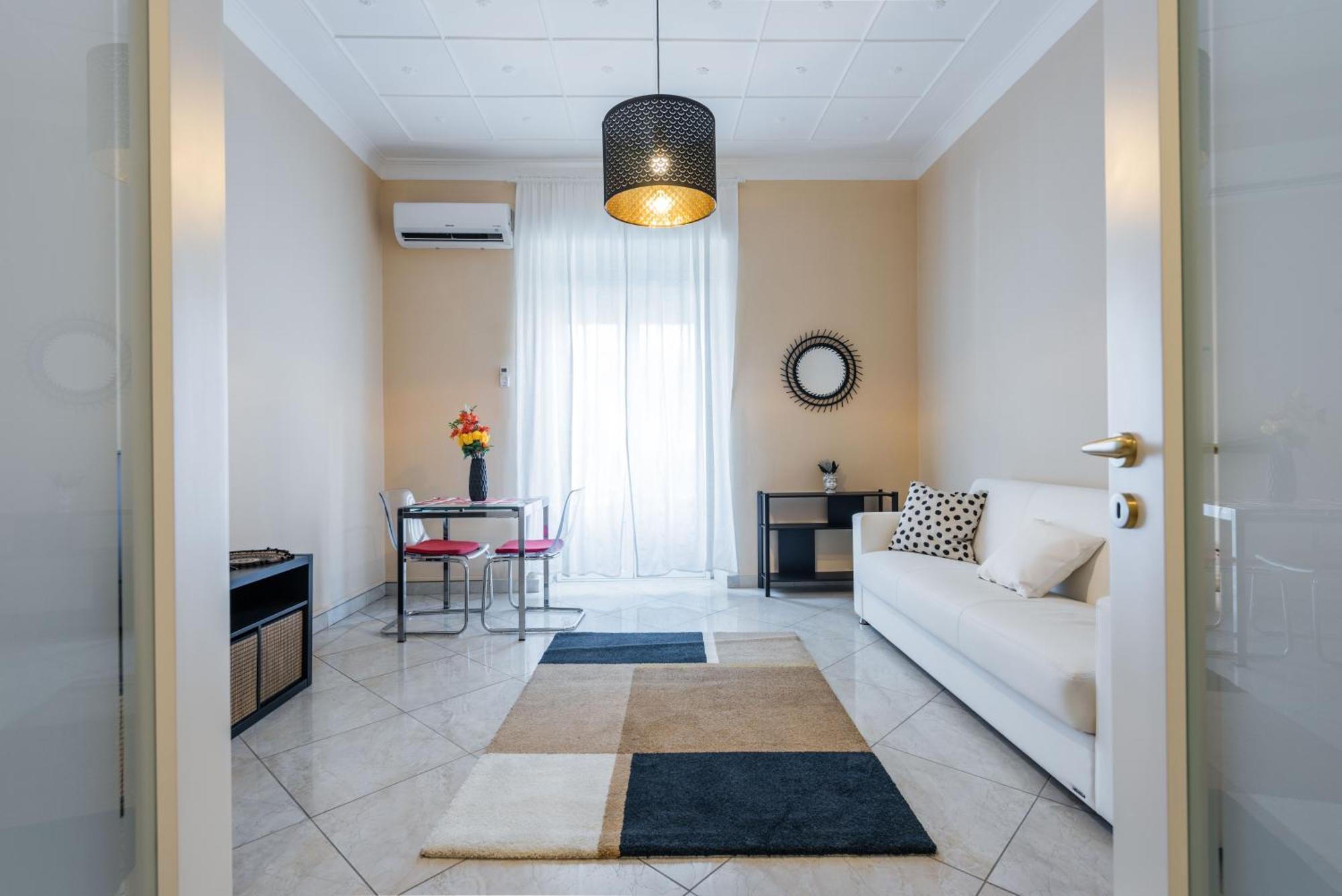 Casa Bella Aeroporto di Catania Fontana Rossa